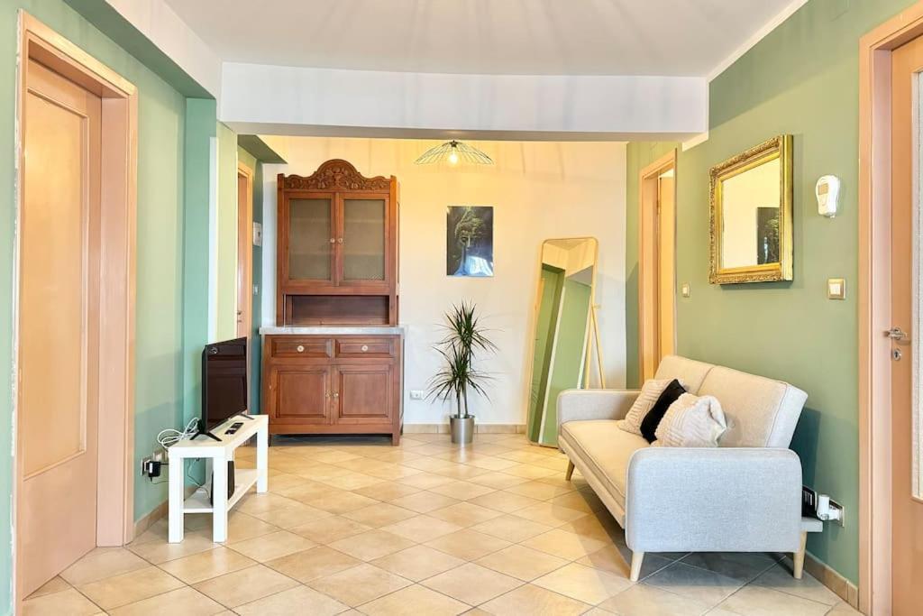 Casa Nel Verde - 4 Posti Letto Apartment Chiaravalle Exterior photo
